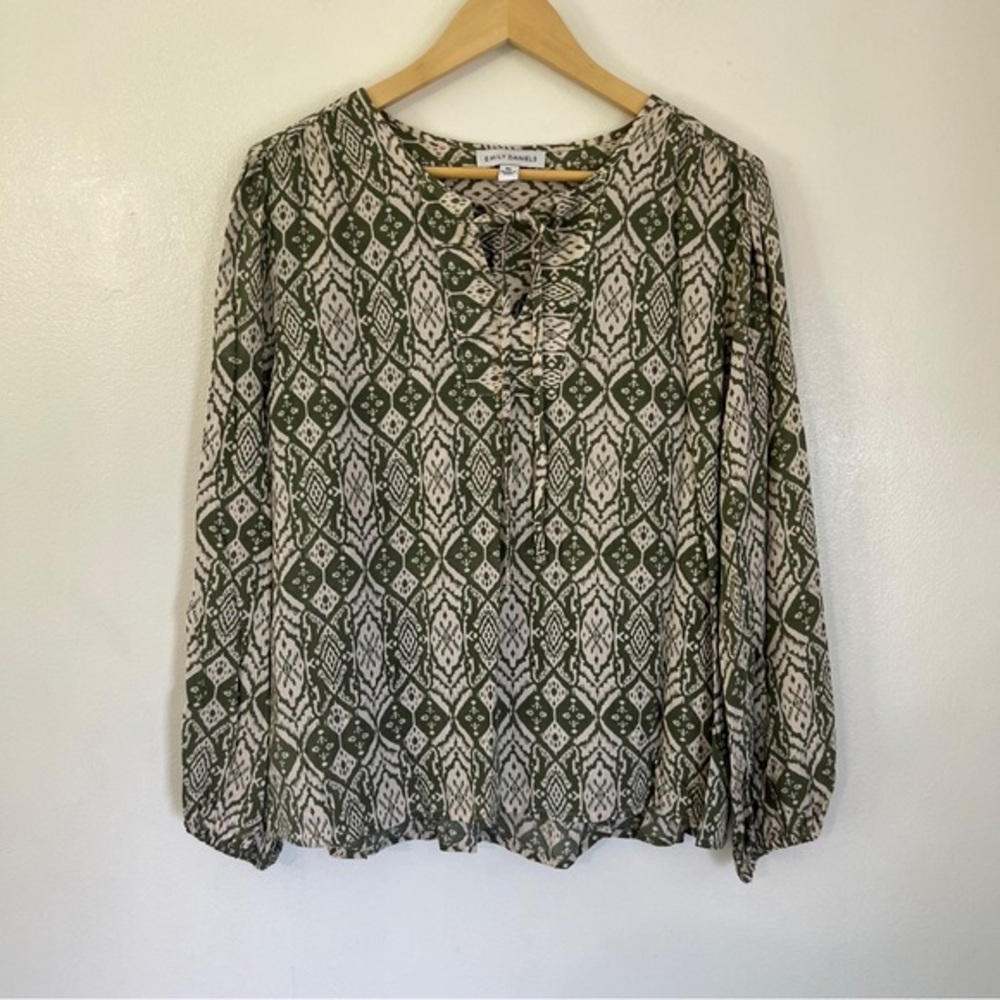 Emily‎ Daniels Tie Front Bishop Sleeve Blouse